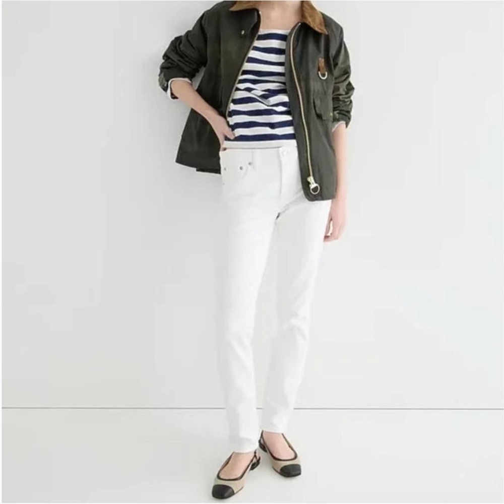 NWT * J. CREW Mid Rise Skinny Jeans in Frost Wash White  Size 28